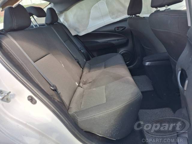 2023 TOYOTA YARIS SEDA 
