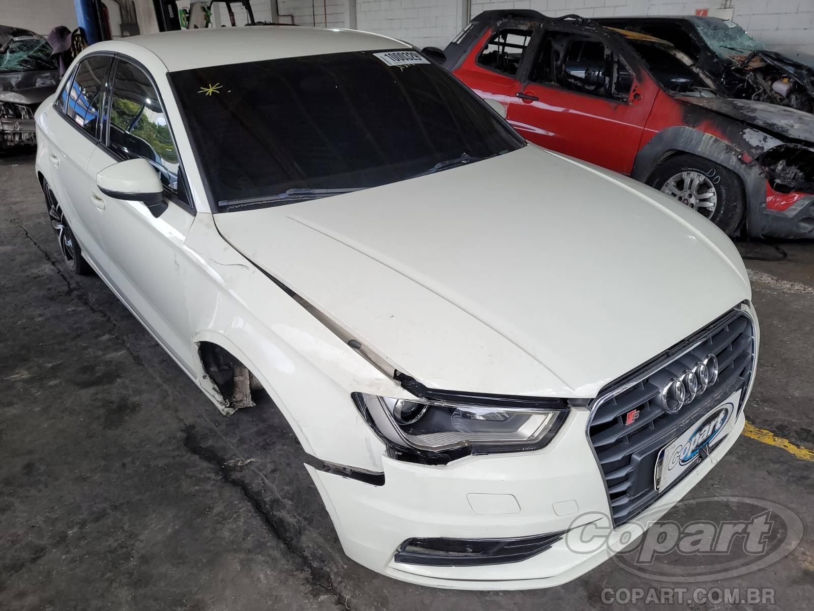 Veículo Audi A3 AUDI A3 SEDAN 1.4 16V TFSI TURBO 2014 Gasolina 2015 em leilão