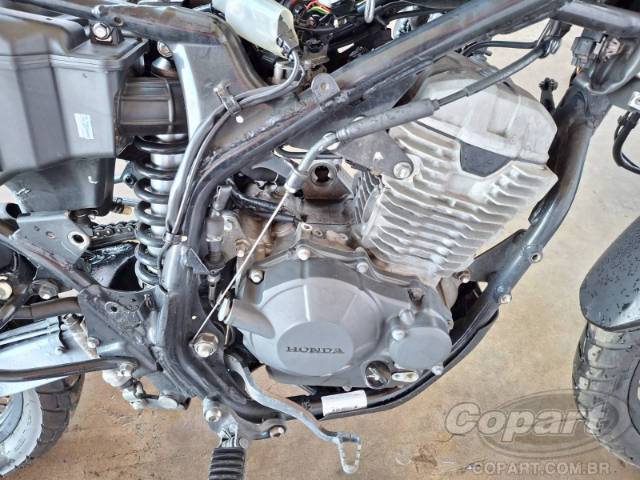 2025 HONDA XRE SAHARA 300 