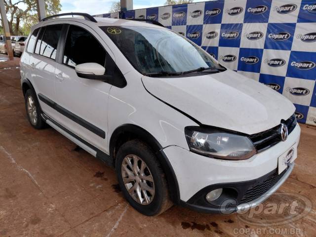 2013 VOLKSWAGEN SPACEFOX 