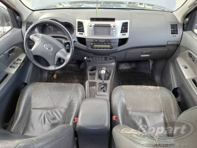 2013 TOYOTA HILUX CD 