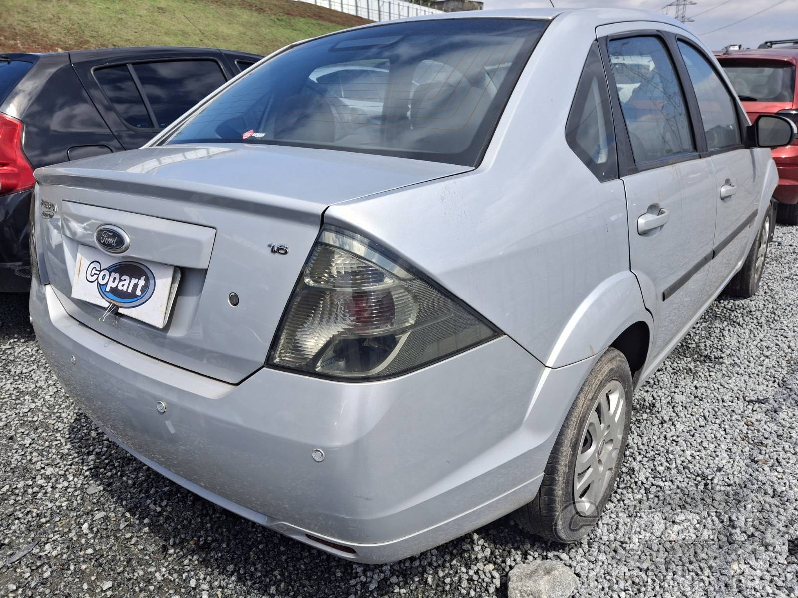 2013 FORD FIESTA SEDAN — foto 4 de 12