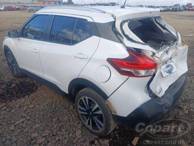 2020 NISSAN KICKS 