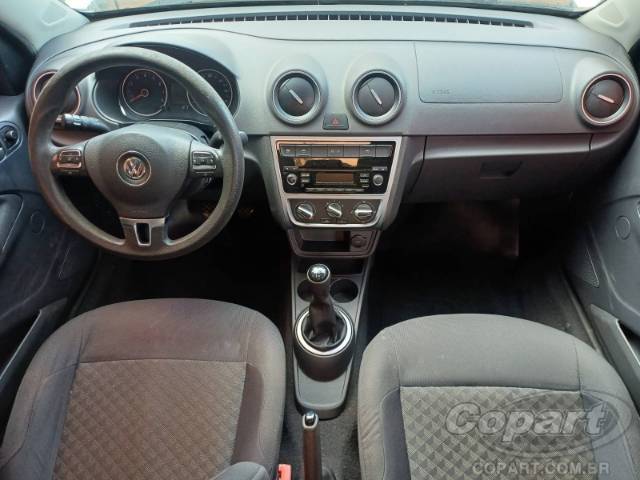 2015 VOLKSWAGEN VOYAGE 