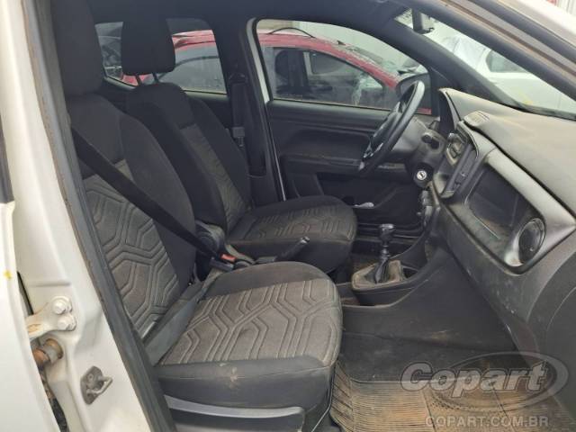 2022 FIAT STRADA CD 