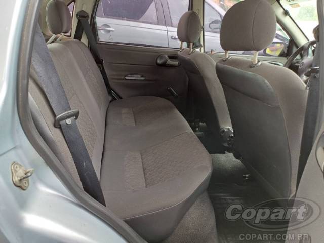 2006 CHEVROLET CLASSIC 