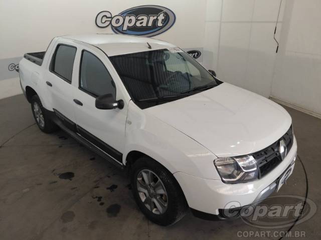 2022 RENAULT DUSTER OROCH 