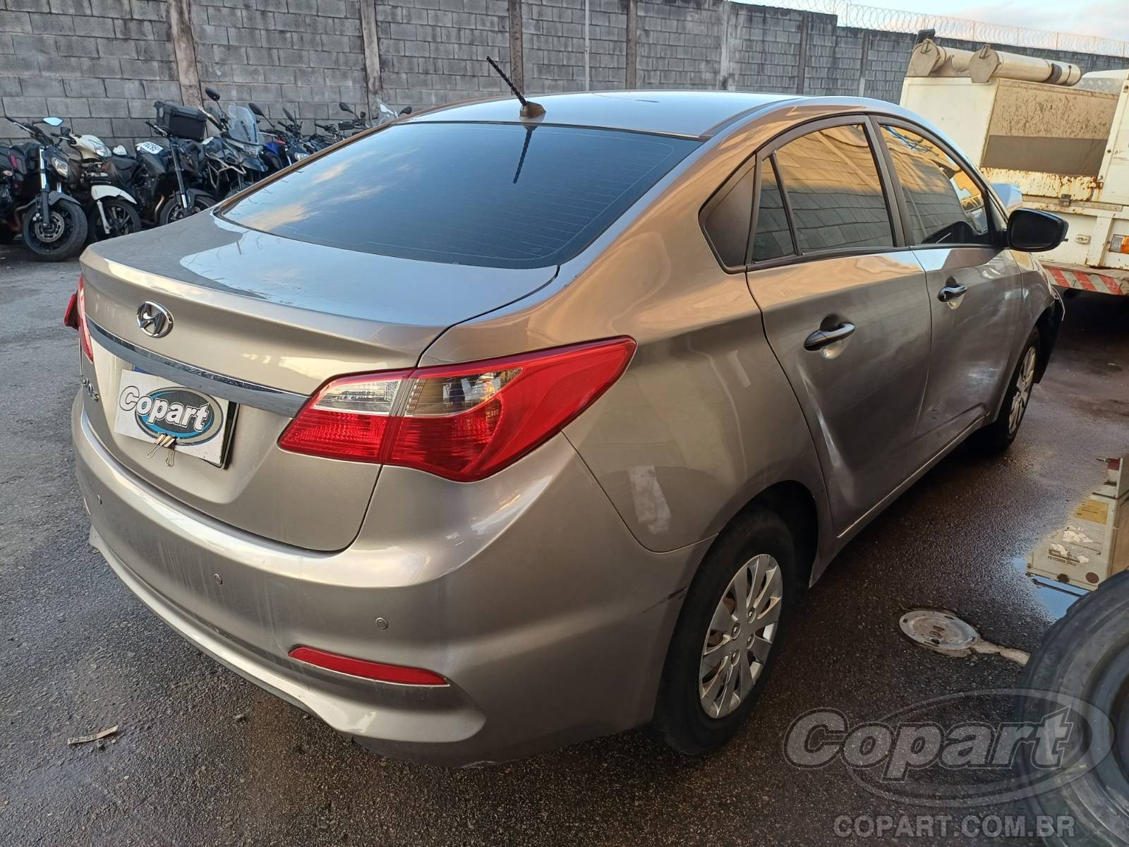 2019 HYUNDAI HB20S — foto 4 de 10