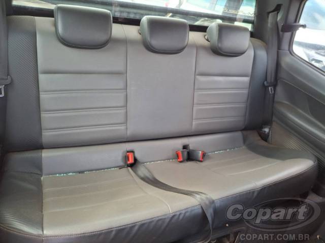 2015 VOLKSWAGEN SAVEIRO CD 