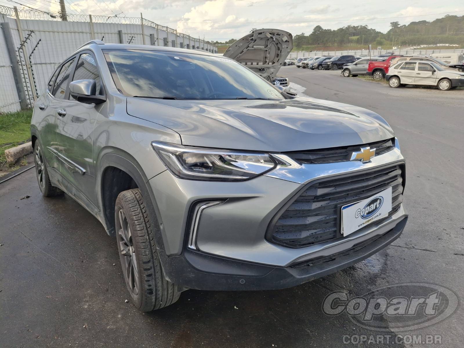 Veículo GM - Chevrolet Tracker CHEVROLET TRACKER PREMIER AT 1.2 12V ECOTEC TURBO 2023 FLEX 2024 em leilão