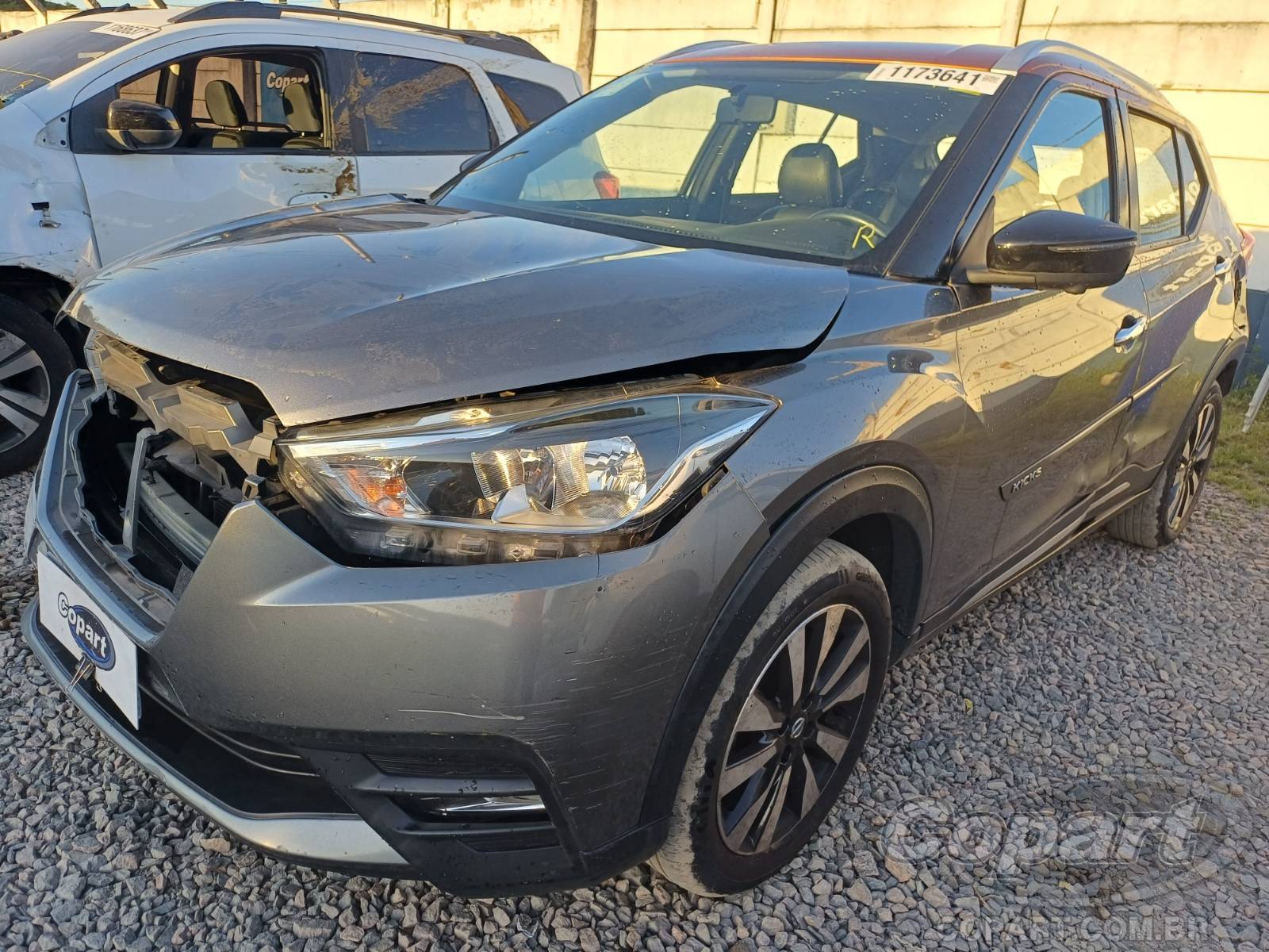 Foto 2: 2018 NISSAN KICKS