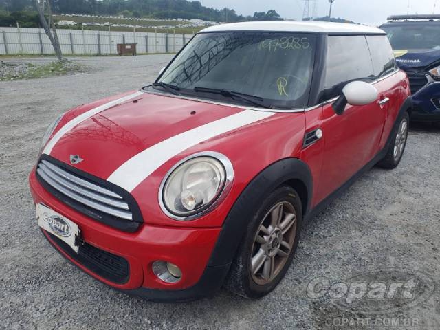 2011 MINI COOPER 