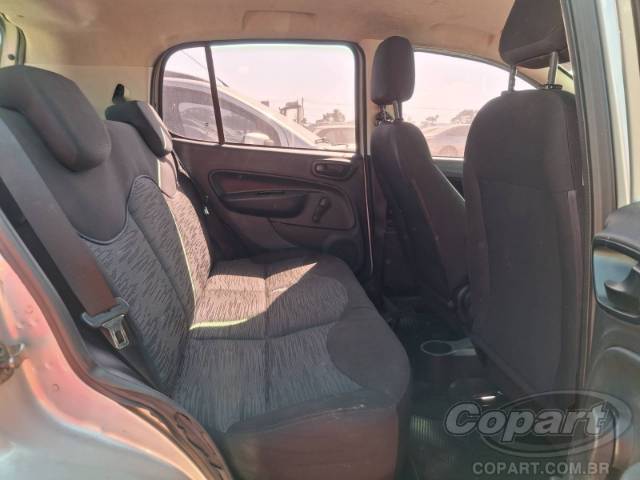 2017 FIAT UNO 