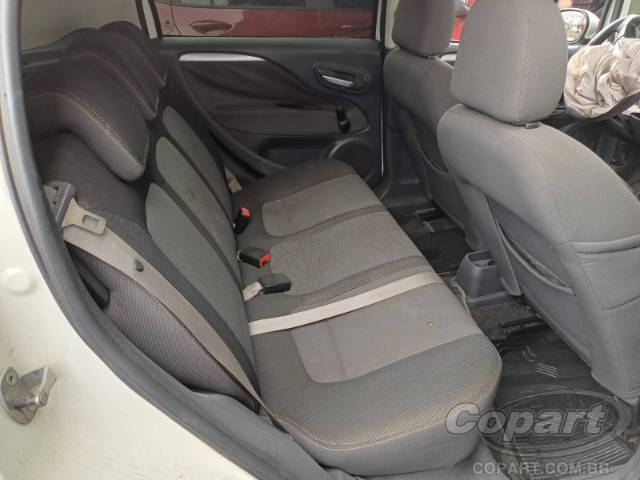 2016 FIAT PUNTO 