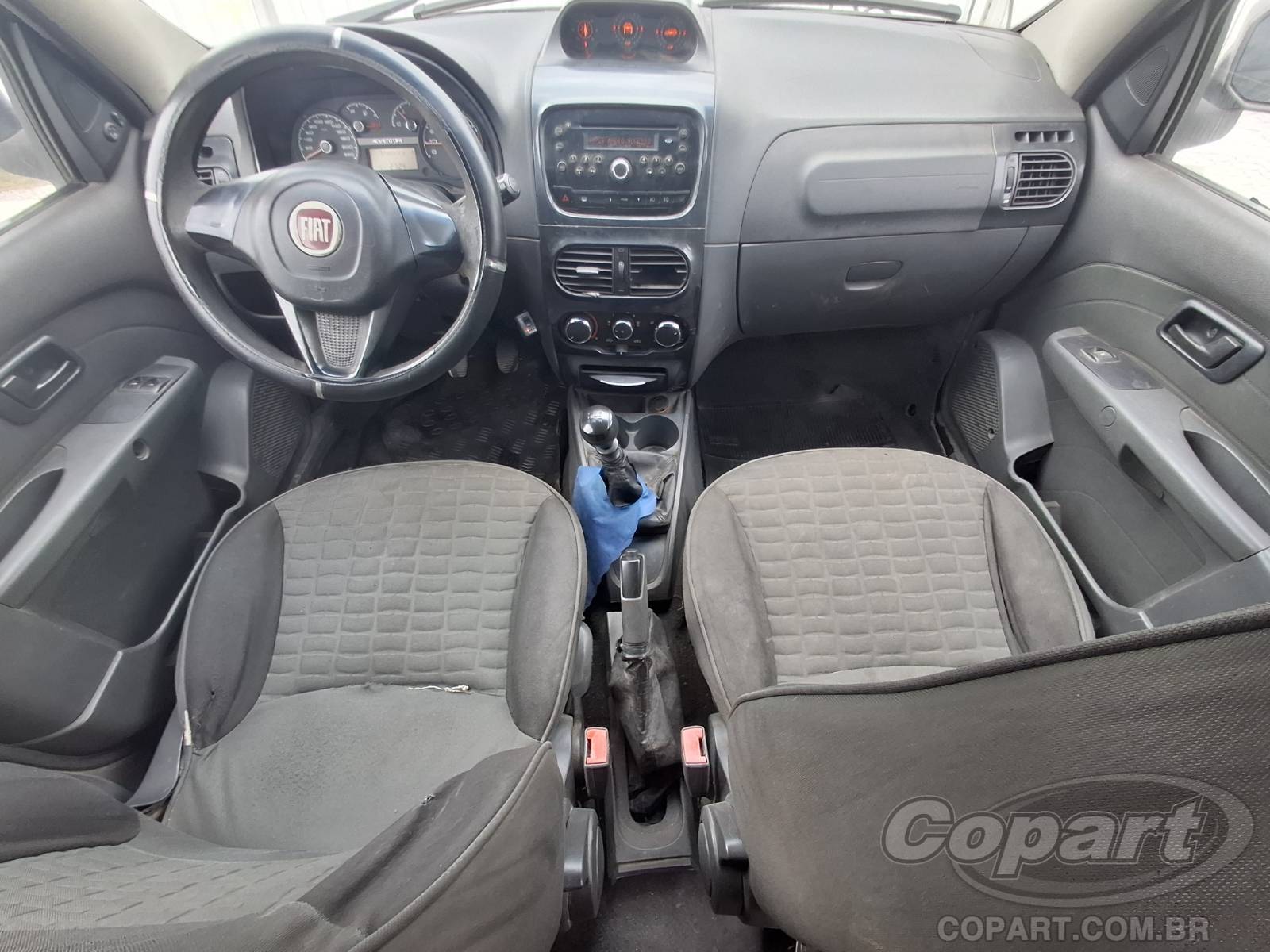 Foto 9 de 11: 2015 FIAT WEEKEND