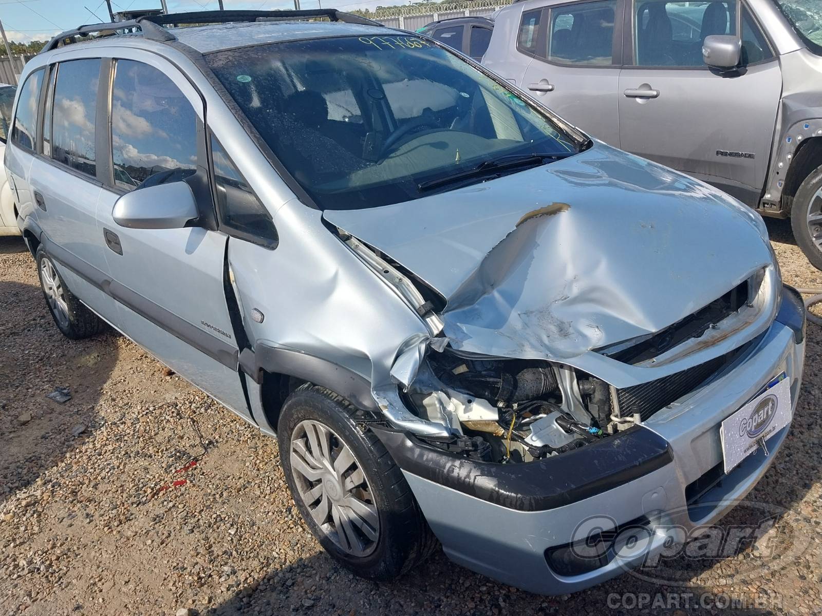 Veículo GM - Chevrolet Zafira Chevrolet Zafira Expression 2.0 FlexPower 2012 Colisão Média Monta 2012 em leilão