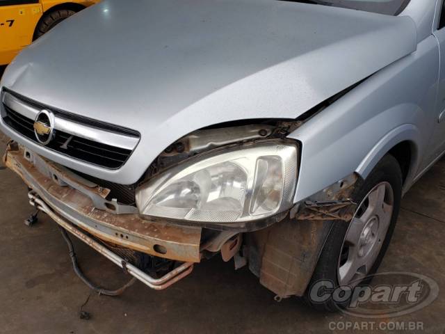 2011 CHEVROLET CORSA SEDAN 
