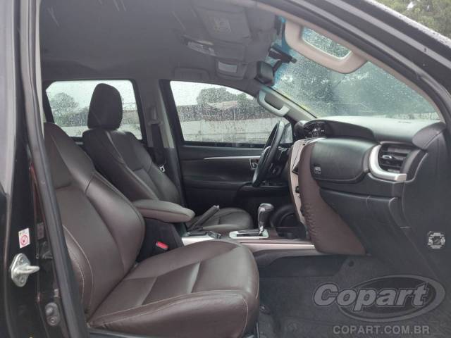 2017 TOYOTA HILUX SW4 