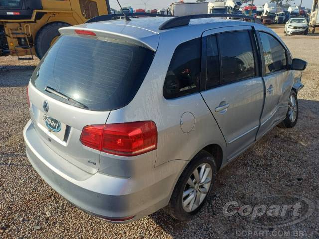 2015 VOLKSWAGEN SPACEFOX 