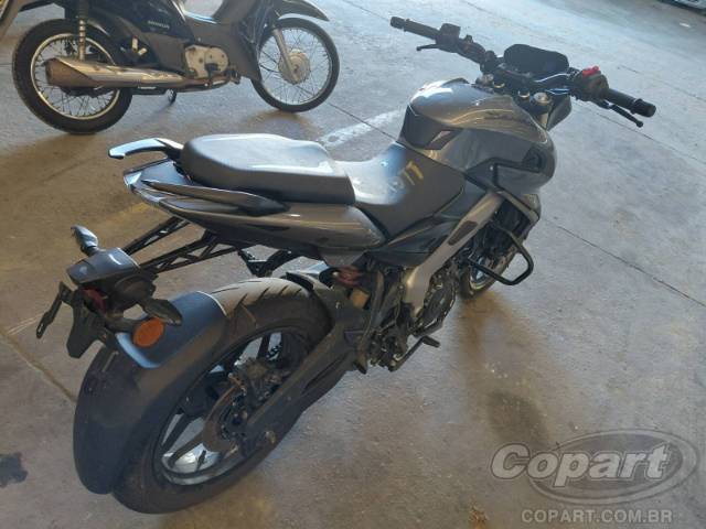 2026 BAJAJ DOMINAR 