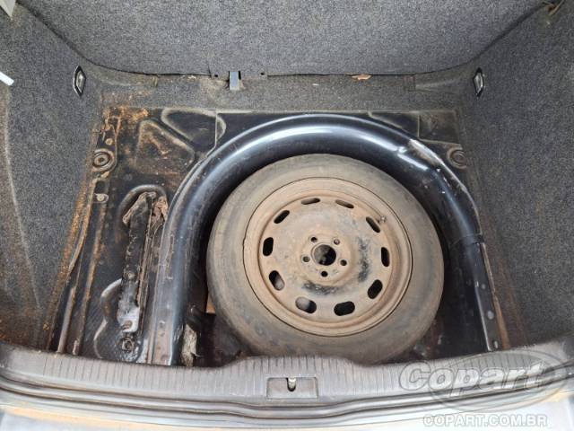 2000 VOLKSWAGEN GOLF 