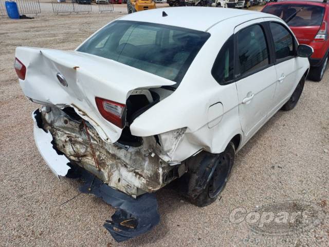 2015 FIAT GRAND SIENA 