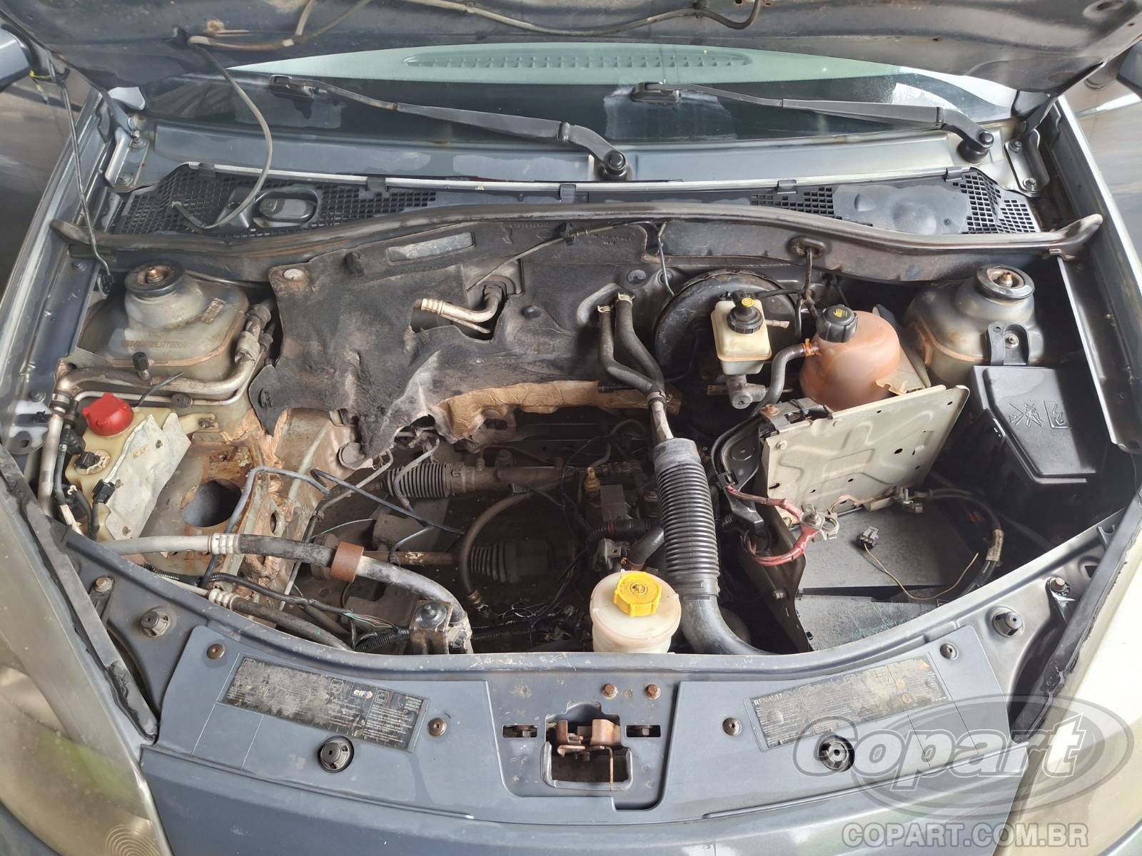 Foto 7 de 11: 2014 RENAULT SANDERO
