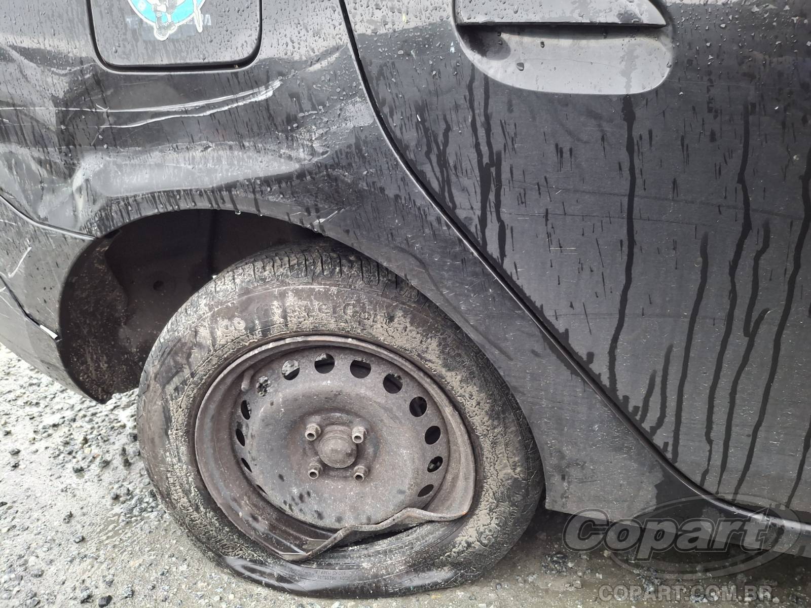 Foto 15 de 15: 2015 RENAULT LOGAN