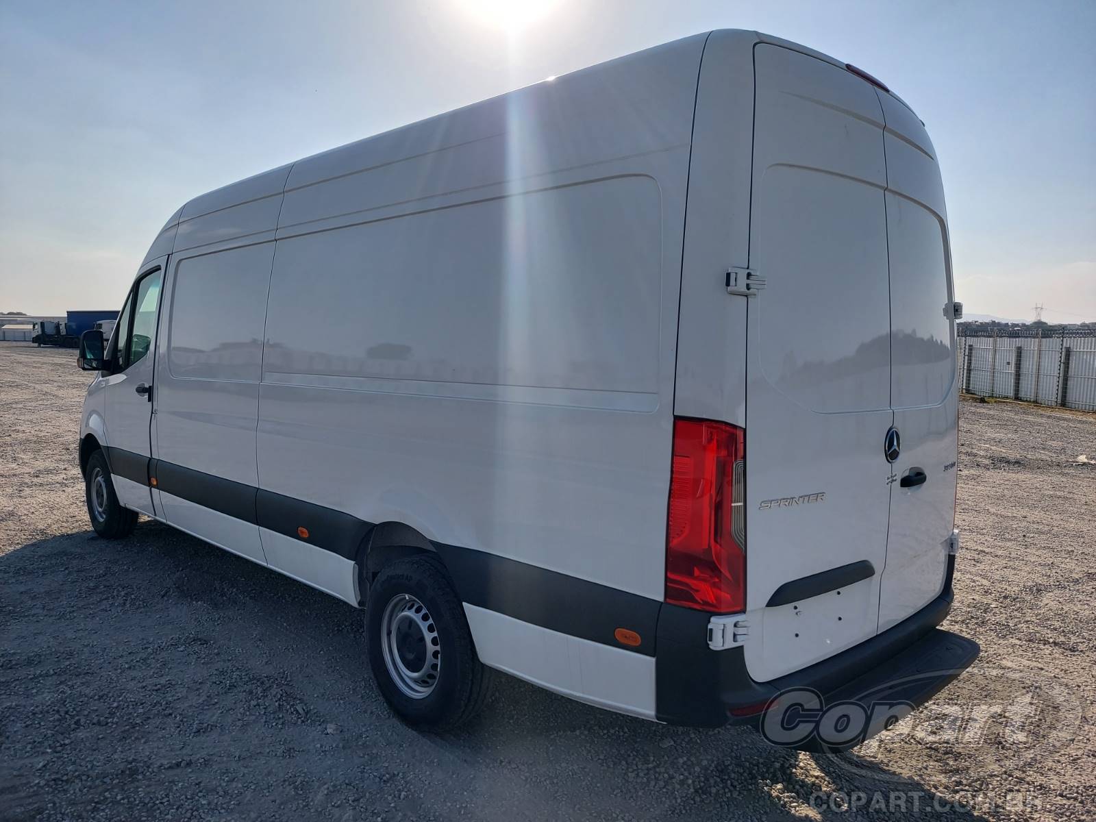 Foto 3: 2021 MERCEDES BENZ SPRINTER