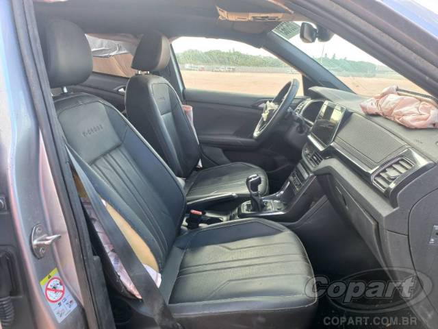 2025 VOLKSWAGEN T-CROSS 