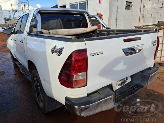 2024 TOYOTA HILUX CD 