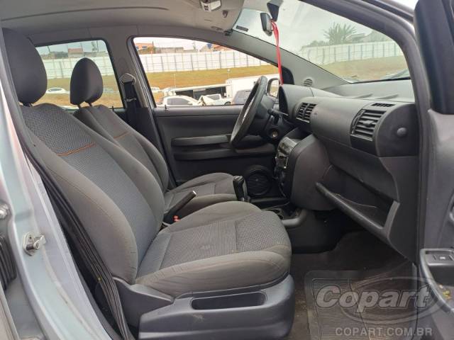 2010 VOLKSWAGEN FOX 