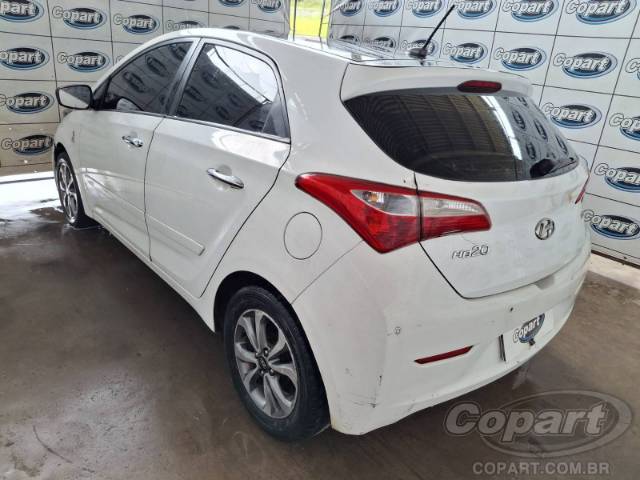 2015 HYUNDAI HB20 