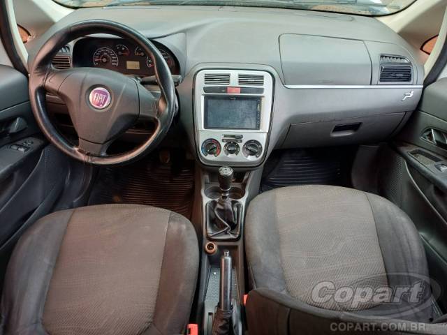 2011 FIAT PUNTO 