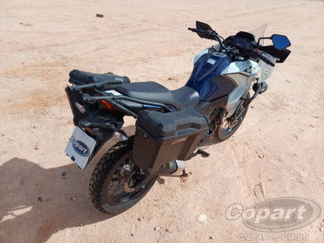 2025 KAWASAKI VERSYS-X 