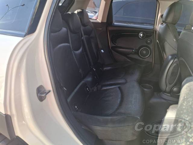 2015 MINI COOPER 