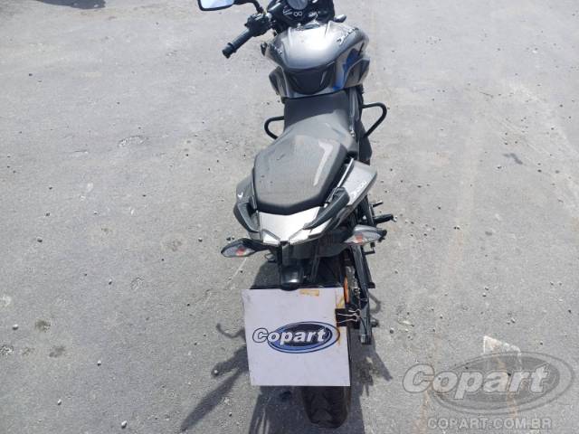 2025 BAJAJ DOMINAR 