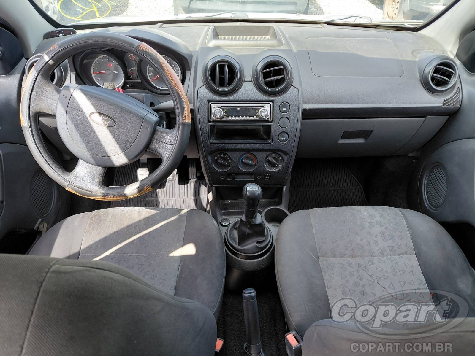 2011 FORD FIESTA SEDAN — foto 9 de 11