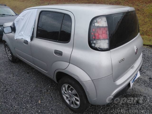 2021 FIAT UNO 