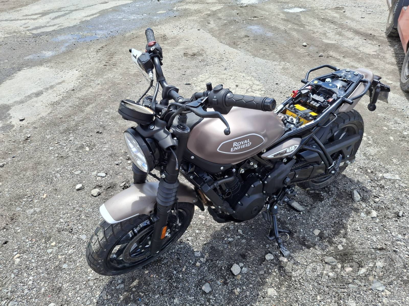Foto 2: 2026 ROYAL ENFIELD GUERRILLA