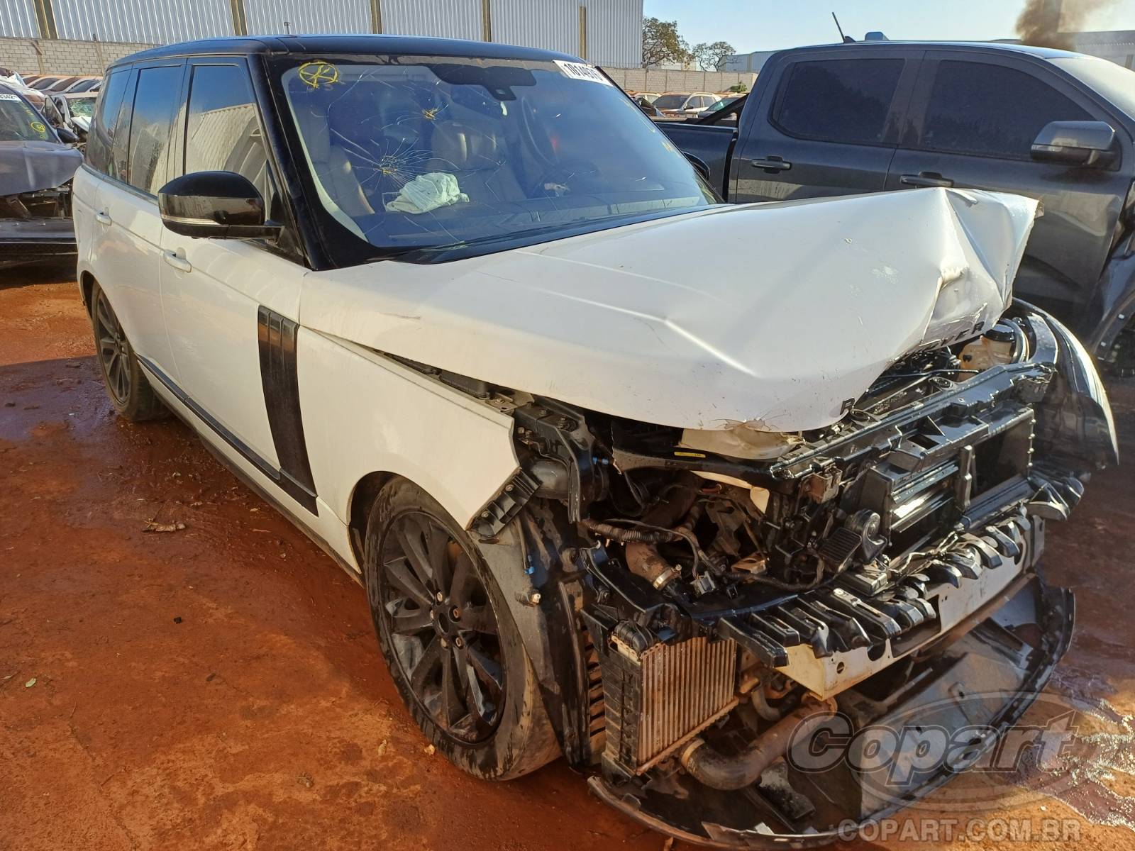 Veículo Land Rover RANGE ROVER LAND ROVER RANGE ROVER Vogue 3.0 TDV6 Turbo 2013 2014 em leilão