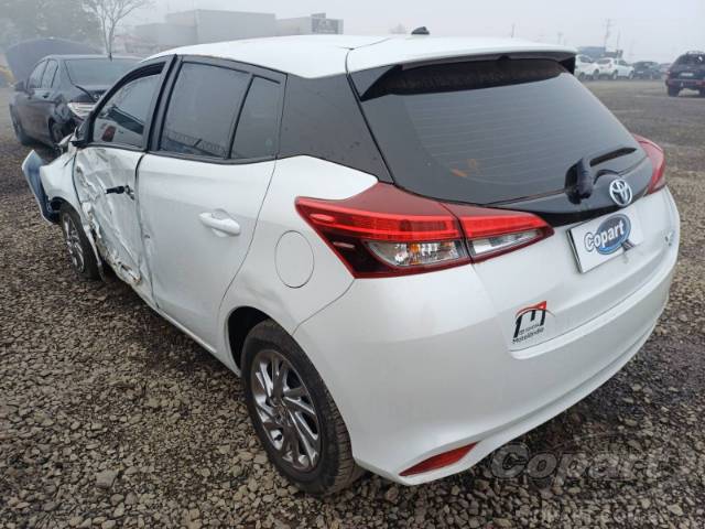 2025 TOYOTA YARIS 