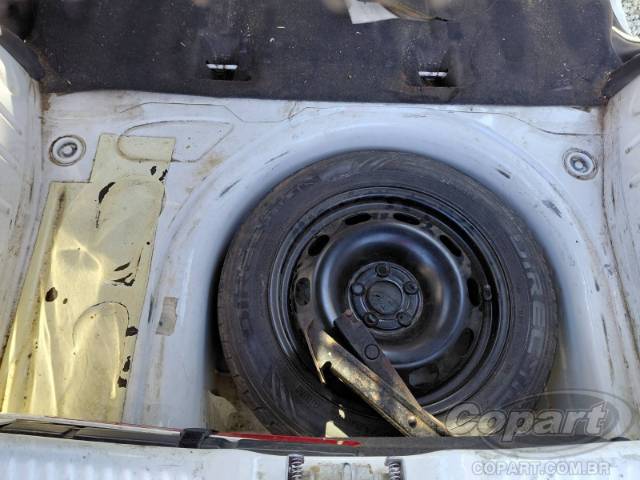 2004 VOLKSWAGEN FOX 