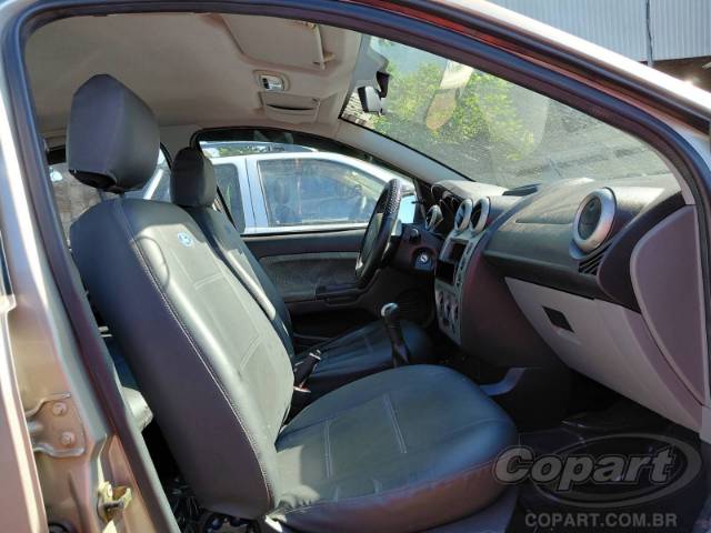 2010 FORD FIESTA SEDAN 