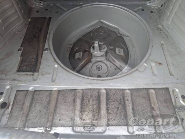 2015 VOLKSWAGEN VOYAGE 