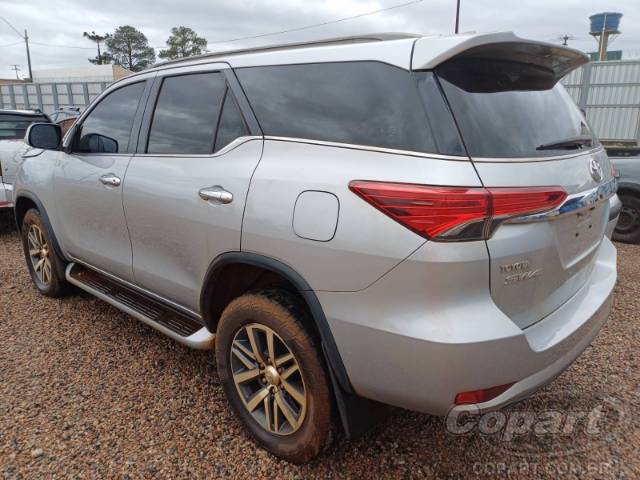 2017 TOYOTA HILUX SW4 