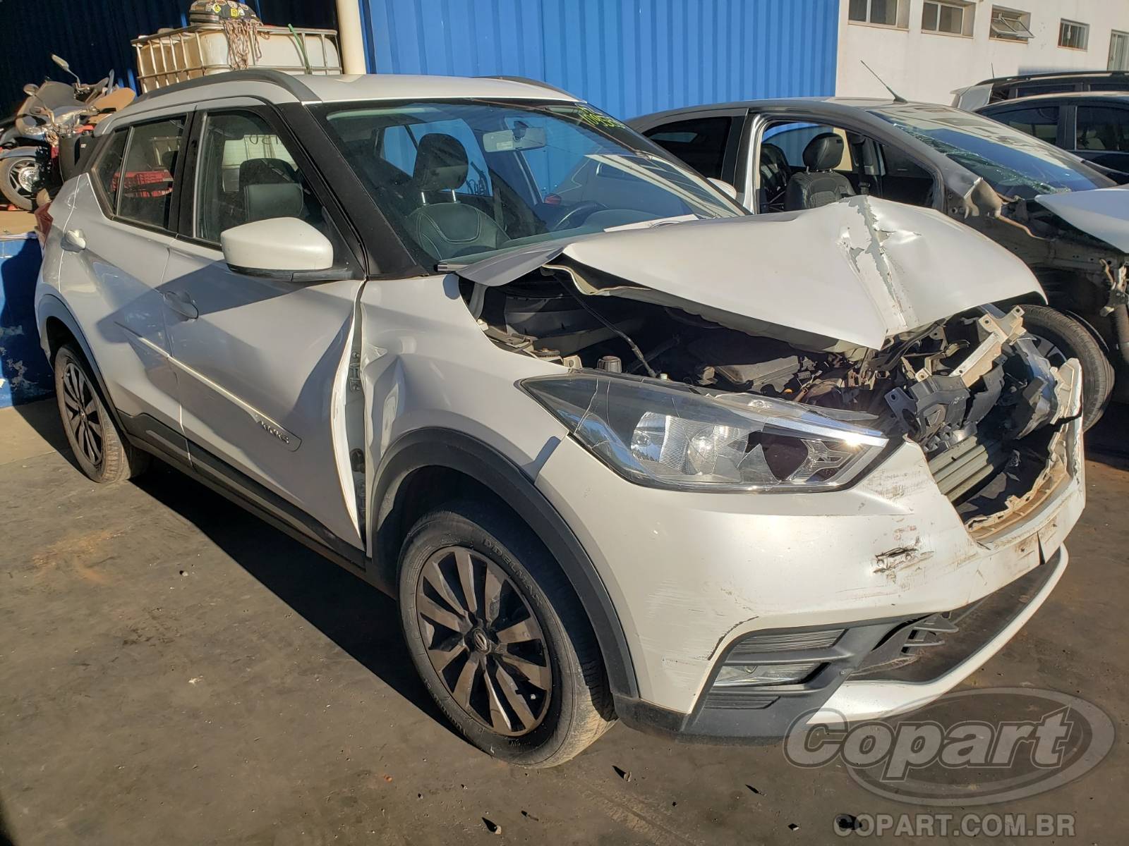 NISSAN KICKS 2020