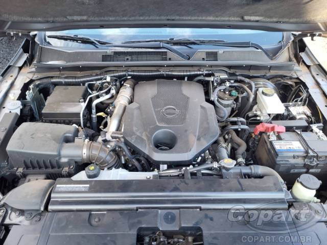 2025 NISSAN FRONTIER CD 