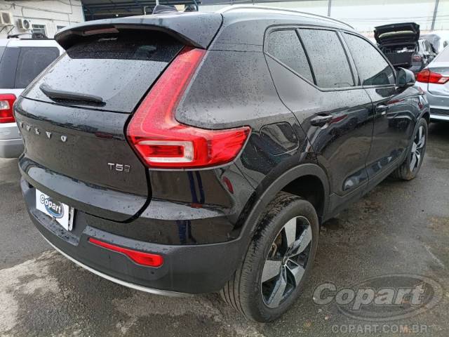 2019 VOLVO XC40 