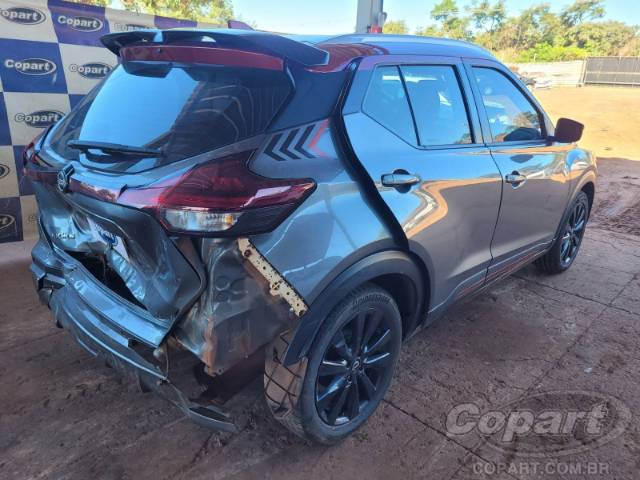 2023 NISSAN KICKS 